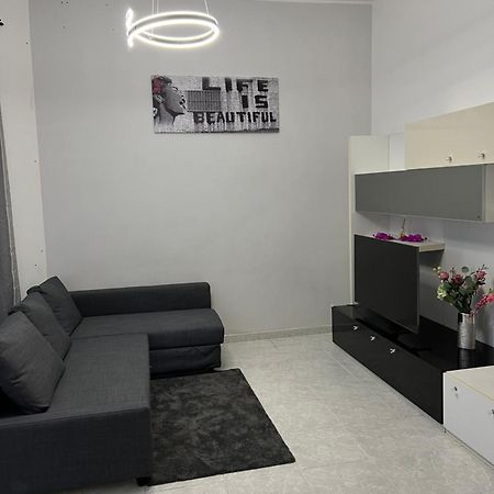 Port House Apartment ชิวิตาเวกเกีย ภายนอก รูปภาพ