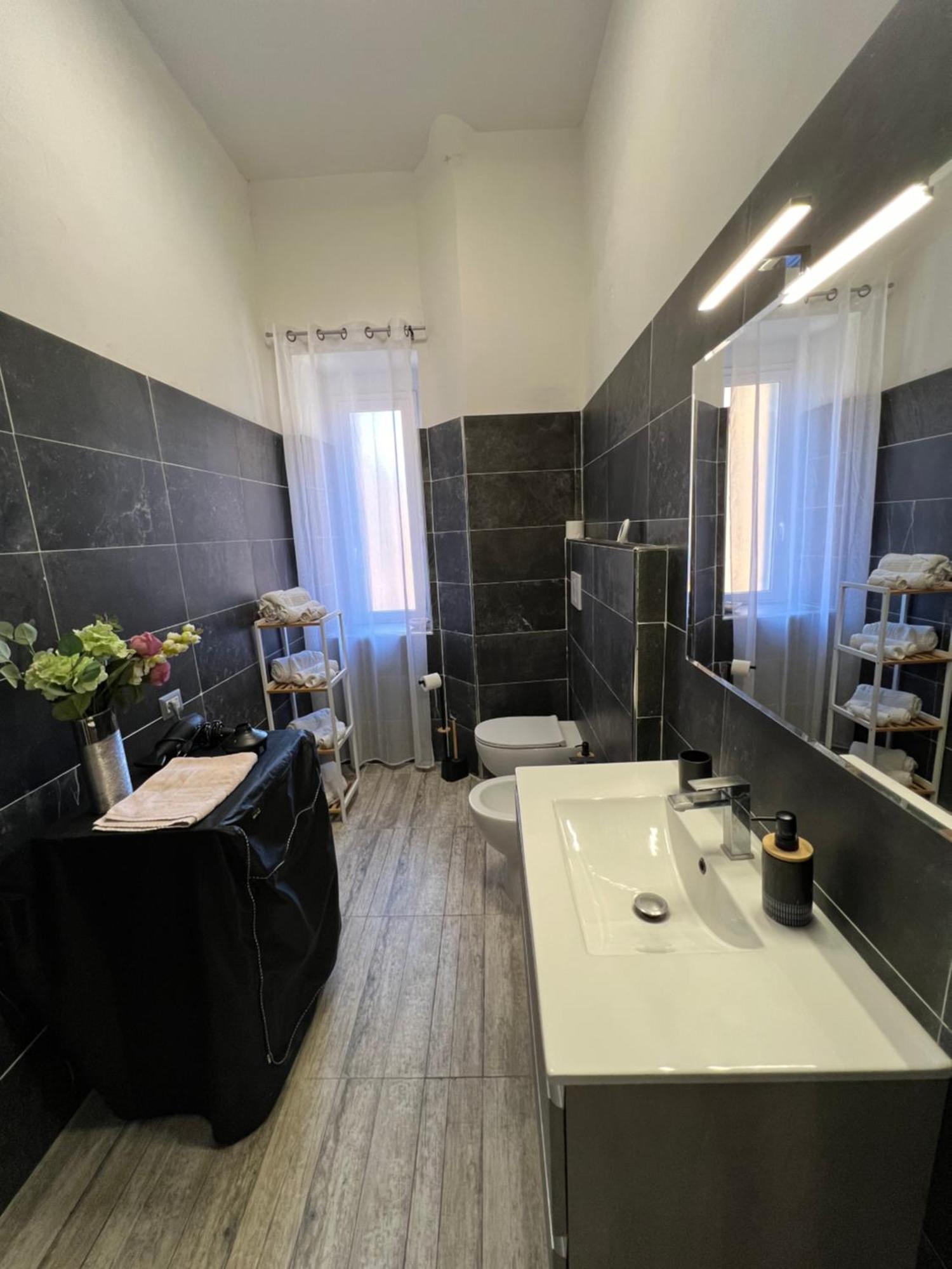 Port House Apartment ชิวิตาเวกเกีย ภายนอก รูปภาพ