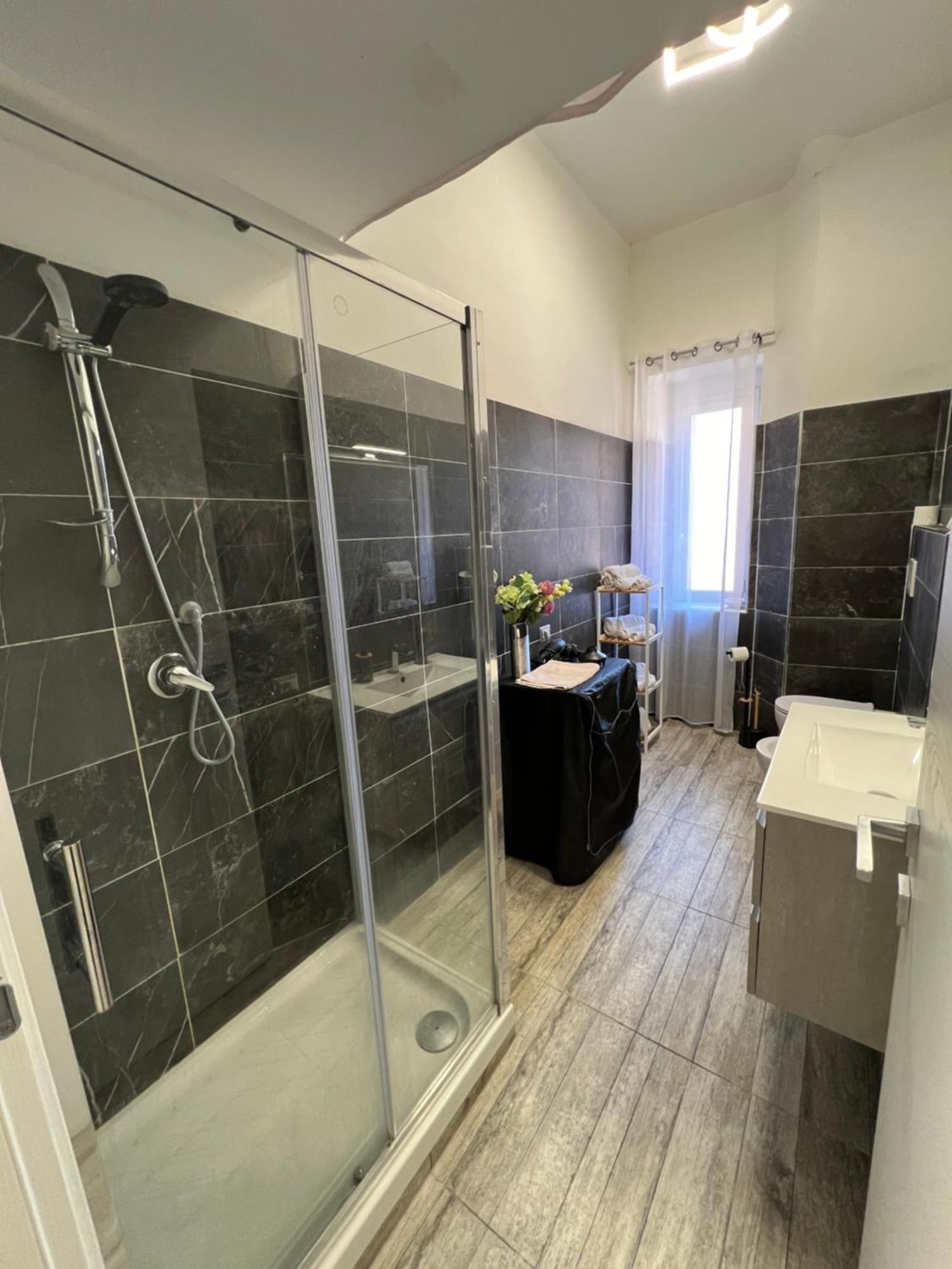 Port House Apartment ชิวิตาเวกเกีย ภายนอก รูปภาพ